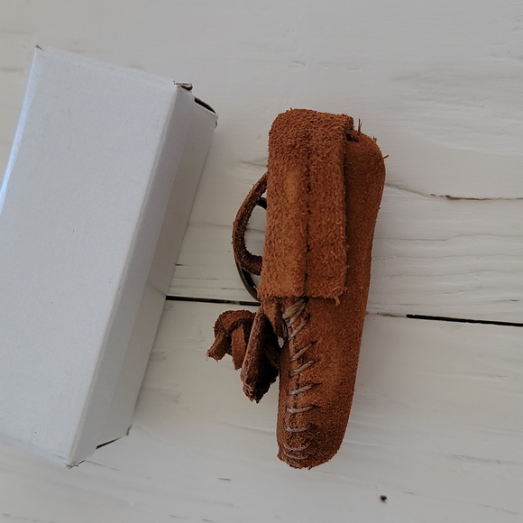 NEW Minnetonka  Moccasin Key Chain - Picture 2 of 6